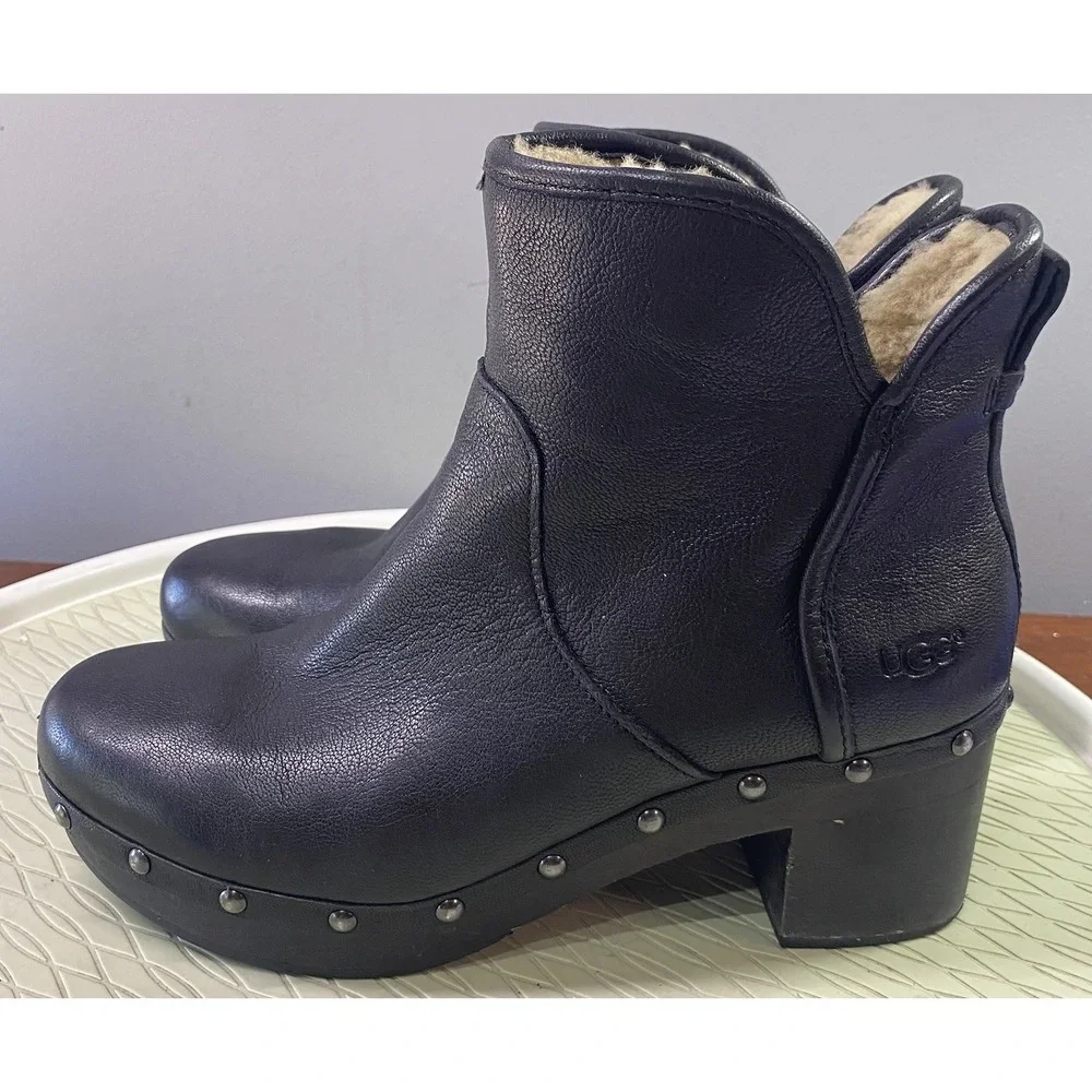 UGG Cam II Womens Black Leather Studded Ankle Riding Boots W/shearling Insoles 9